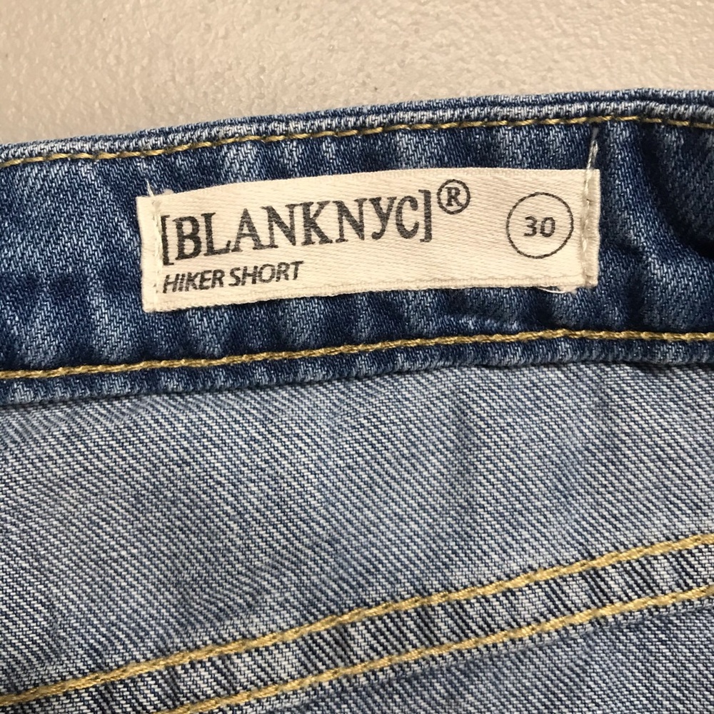 Blank NYC Hiker Shorts Denim Blue Jeans Pattern - Picture 4 of 6